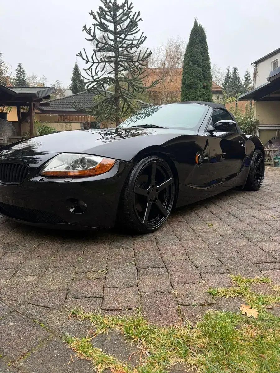 Gebraucht BMW Z4 231 PS (169 kW) 2004 Schwarz Cabrio