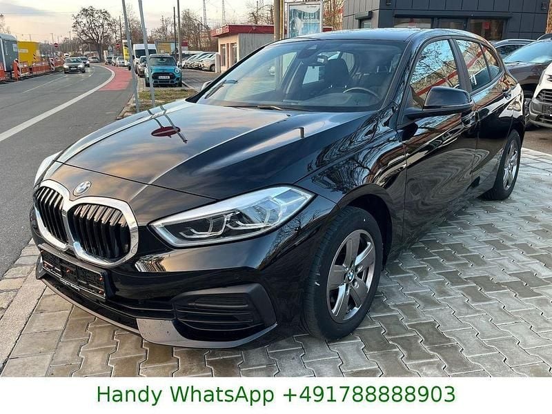 Schwarz Gebraucht 2022 BMW 118 Advantage Kleinwagen | 17.890 € (Guter Preis) - Bild 1/4