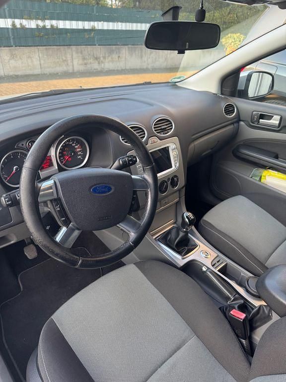Gebraucht Ford Focus Sport 116 PS (85 kW) 2008 Grau Limousine