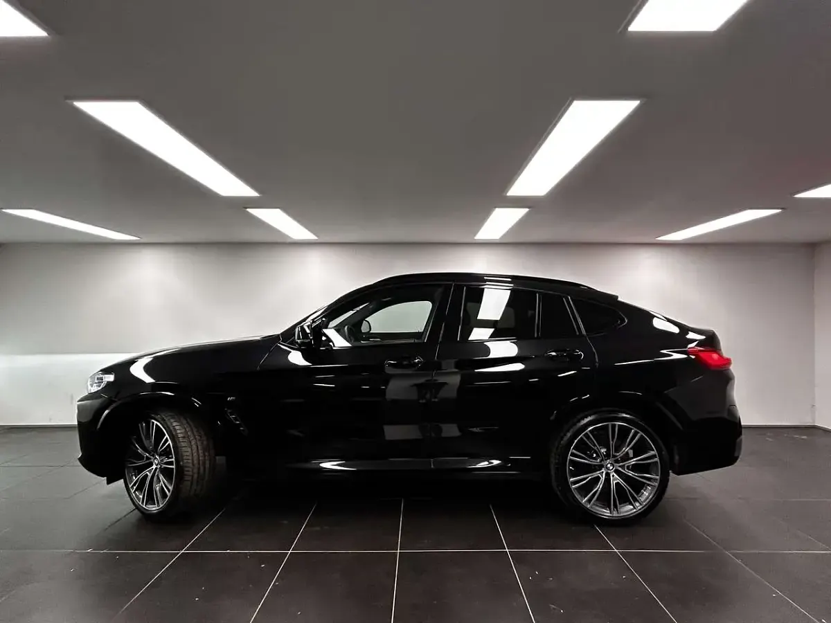 Gebraucht BMW X4 M M Sport 340 PS (250 kW) 2025 Saphirschwarz SUV