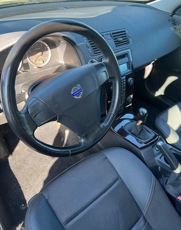 Usata Volvo S40 140 CV (102 kW) 2004 Nero Berlina