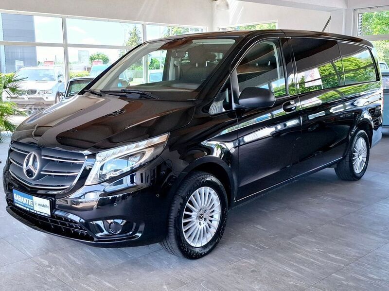 Schwarz Gebraucht 2020 Mercedes Vito Van | 43.790 € - Bild 1/4