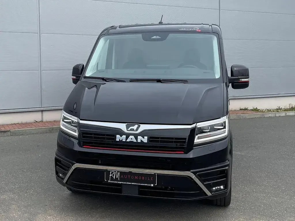 Neu MAN TGE 205 PS (150 kW) 2026 Schwarz Van