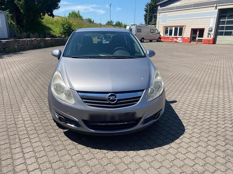 Silber Gebraucht 2005 Opel Corsa Limousine | 1.650 € (Etwas zu teuer) - Bild 1/4