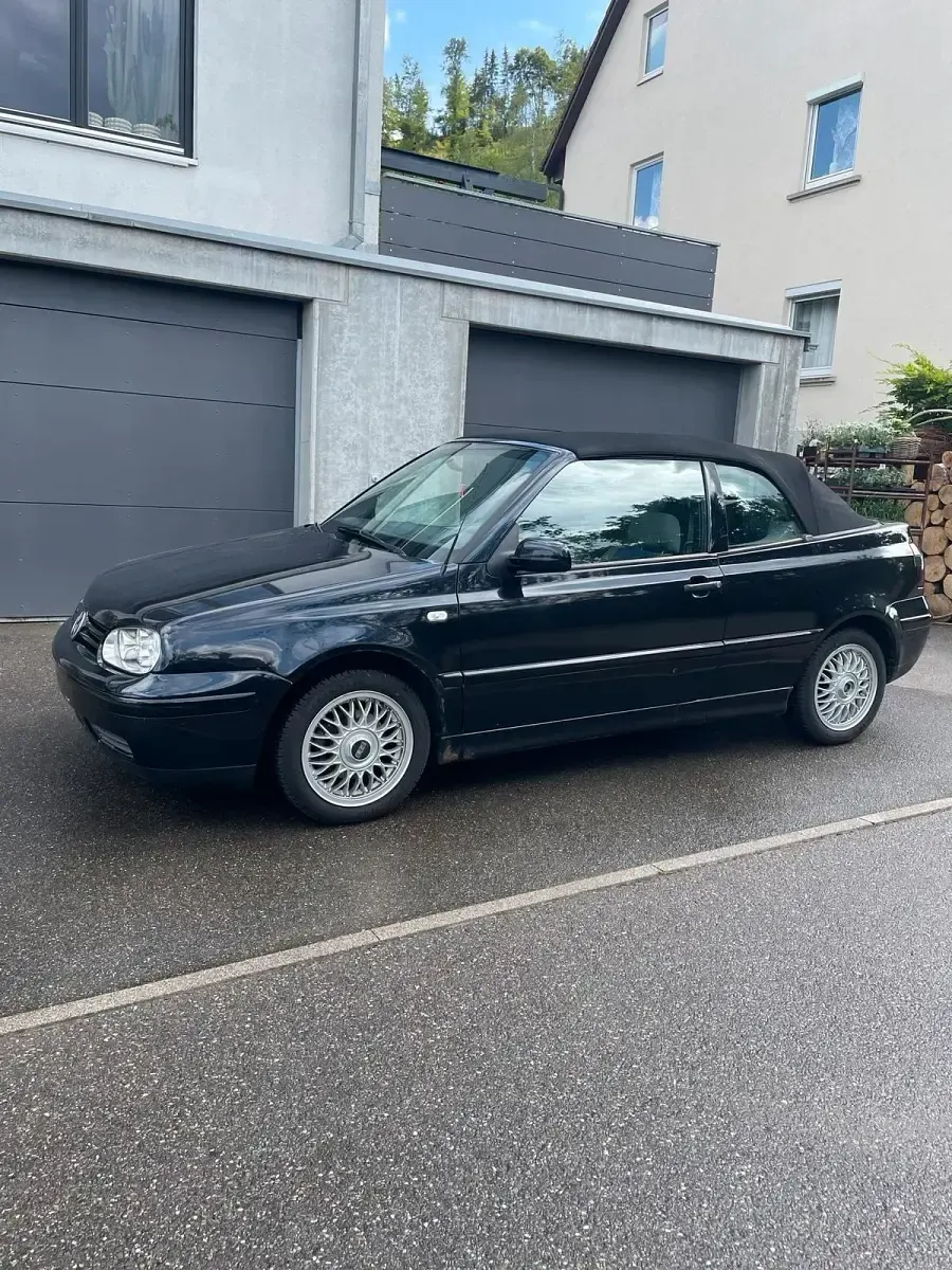 Gebraucht VW Golf Cabriolet 90 PS (66 kW) 2000 Schwarz Cabrio
