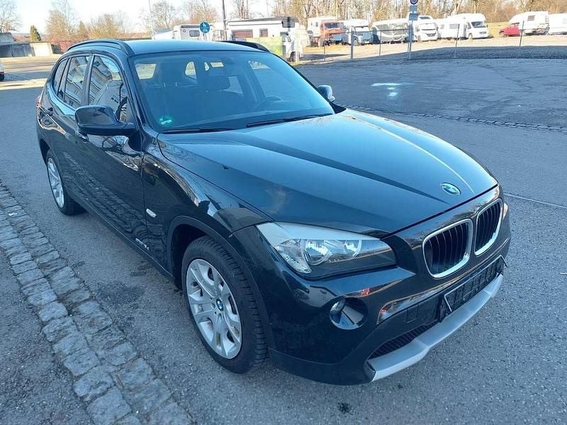Gebraucht BMW X1 143 PS (105 kW) 2010 Black sapphire metallic SUV
