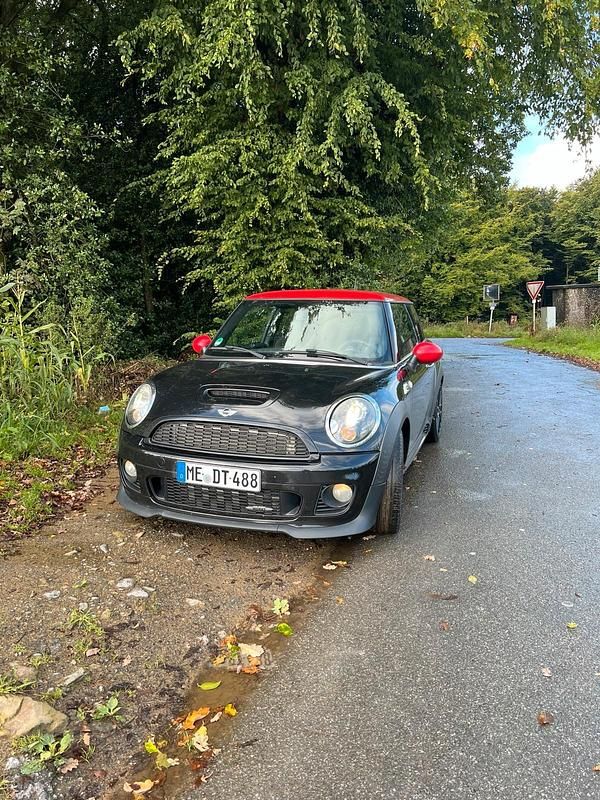 Schwarz Gebraucht 2012 Mini John Cooper Works Kleinwagen | 9.500 € (Guter Preis) - Bild 1/4