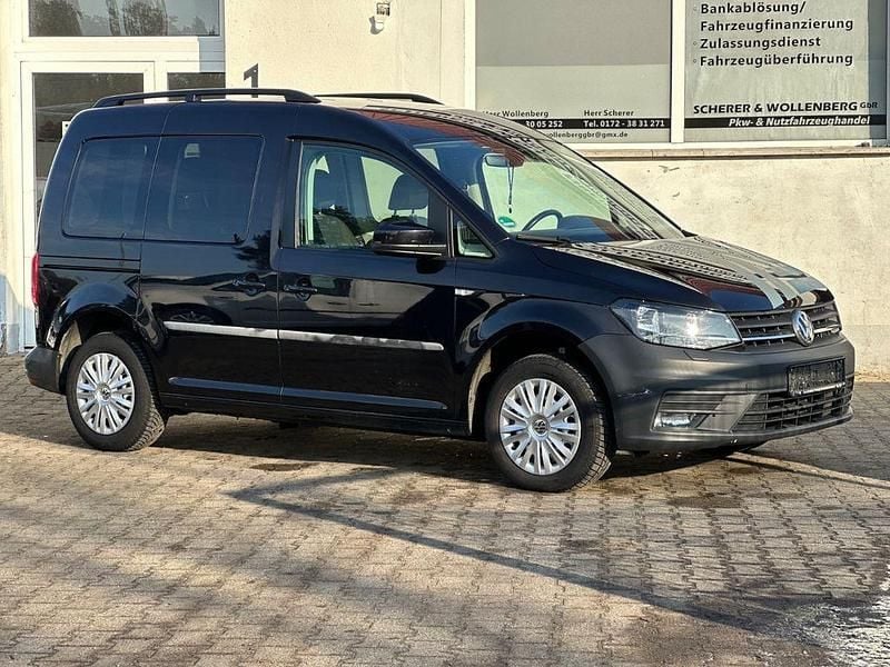 Schwarz Gebraucht 2018 VW Caddy Trendline Van / Kleinbus | 11.950 € (Superpreis) - Bild 1/4