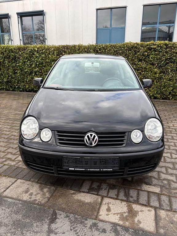 Gebraucht VW Polo Basis 54 PS (39 kW) 2003 Schwarz Limousine