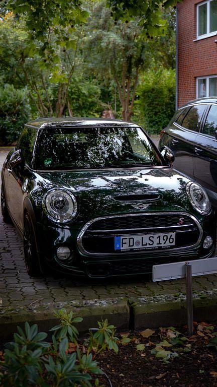 Grün Gebraucht 2015 Mini Cooper S Kleinwagen | 21.500 € - Bild 1/3