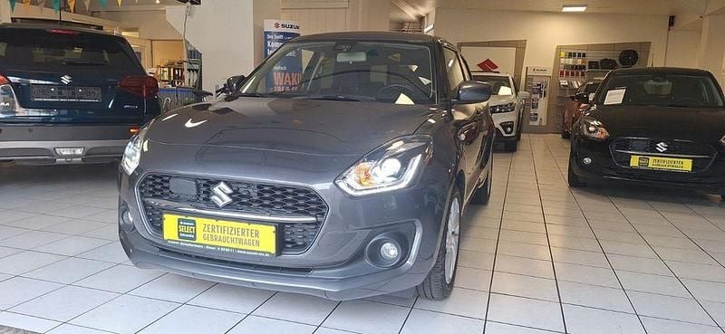 Grau Gebraucht 2020 Suzuki Swift Comfort Limousine | 14.990 € (Fairer Preis) - Bild 1/4