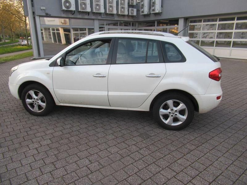 Gebraucht Renault Koleos 150 PS (110 kW) 2009 Weiß SUV