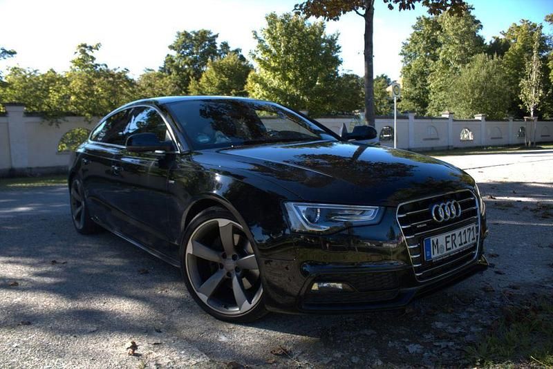 Schwarz Gebraucht 2015 Audi A5 Sportback S-Line Limousine | 16.900 € (Etwas zu teuer) - Bild 1/4