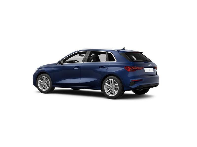 Gebraucht Audi A3 Basis 116 PS (85 kW) 2024 Navarrablau metallic Limousine
