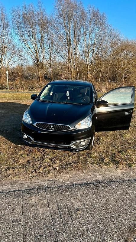 Gebraucht Mitsubishi Space Star Edition+ 80 PS (58 kW) 2016 Schwarz Kleinwagen