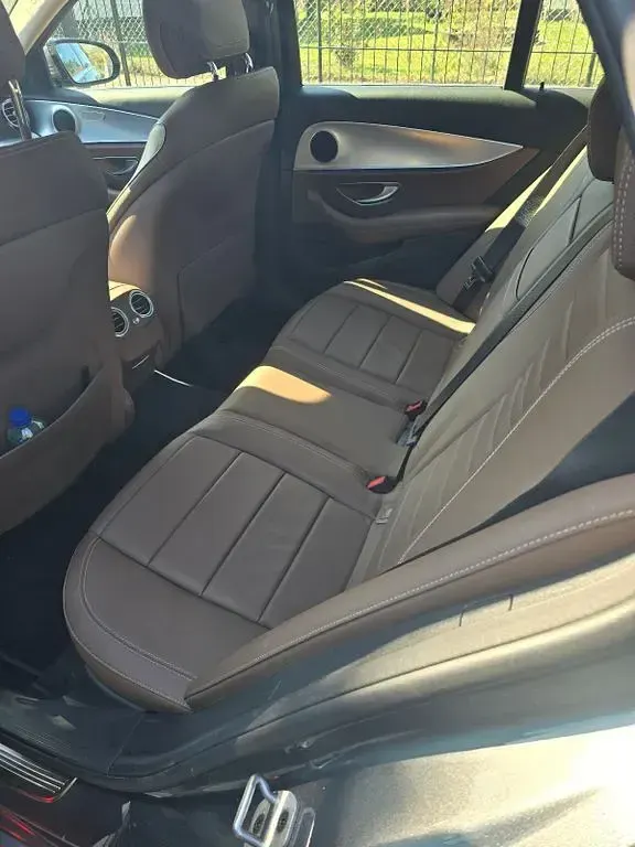 Gebraucht Mercedes E200 197 PS (144 kW) 2021 Grau Limousine