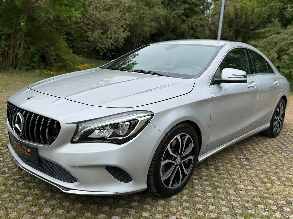 Gebraucht Mercedes CLA250 211 PS (155 kW) 2019 Silber Coupé