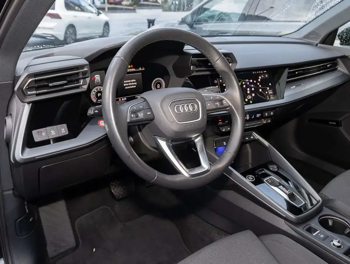 Gebraucht Audi A3 S-Line 150 PS (110 kW) 2024 Mythosschwarz Limousine