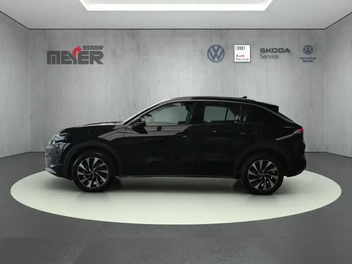 Neu VW T-Roc Style 150 PS (110 kW) 2026 Schwarz SUV