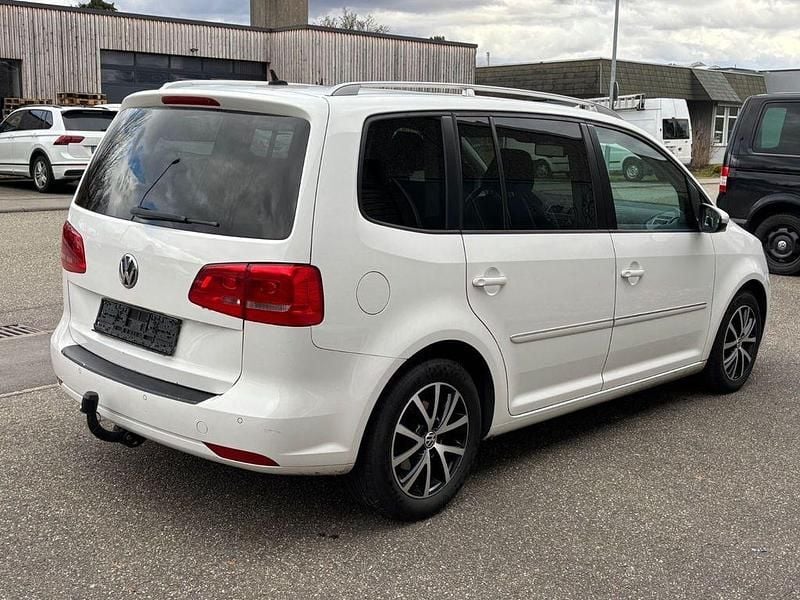 Gebraucht VW Touran Highline 140 PS (102 kW) 2010 Weiß Van / Kleinbus