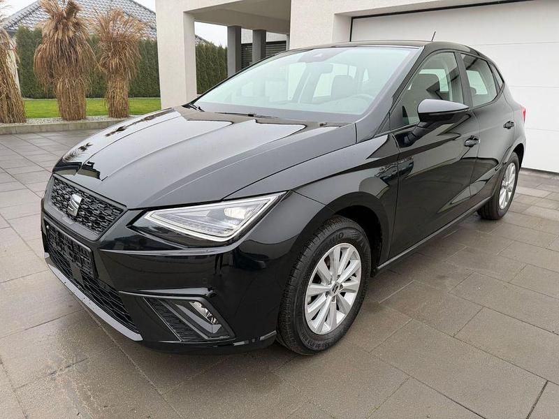 Schwarz Gebraucht 2023 Seat Ibiza FR Limousine | 14.900 € (Superpreis) - Bild 1/4
