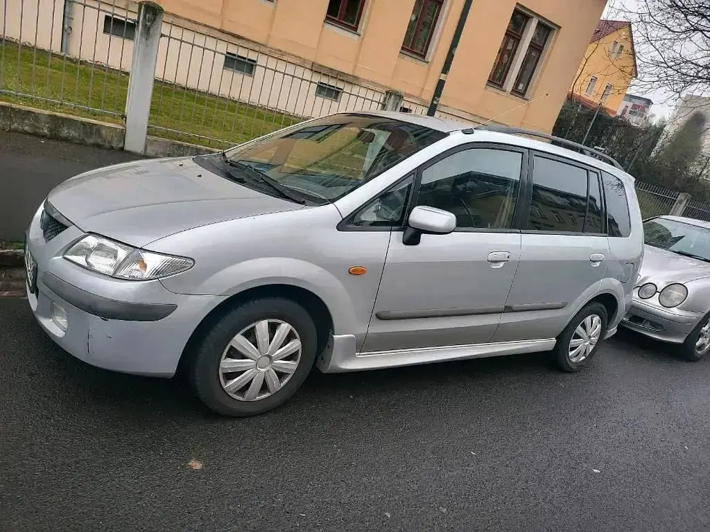 Usata Mazda Premacy 101 CV (74 kW) 2000 Argento Monovolume