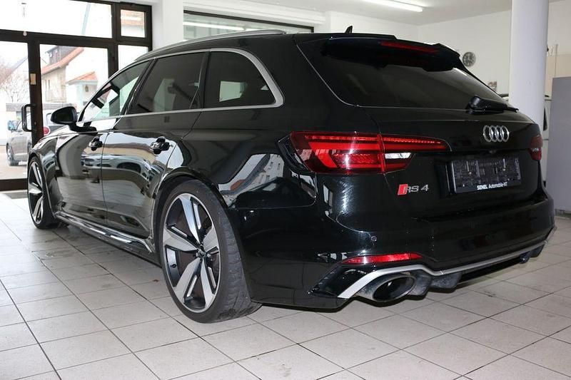 Gebraucht Audi RS4 Ambiente 450 PS (330 kW) 2018 Schwarz Kombi