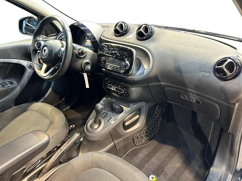 Gebraucht Smart ForFour Passion 71 PS (52 kW) 2018 Schwarz Kleinwagen