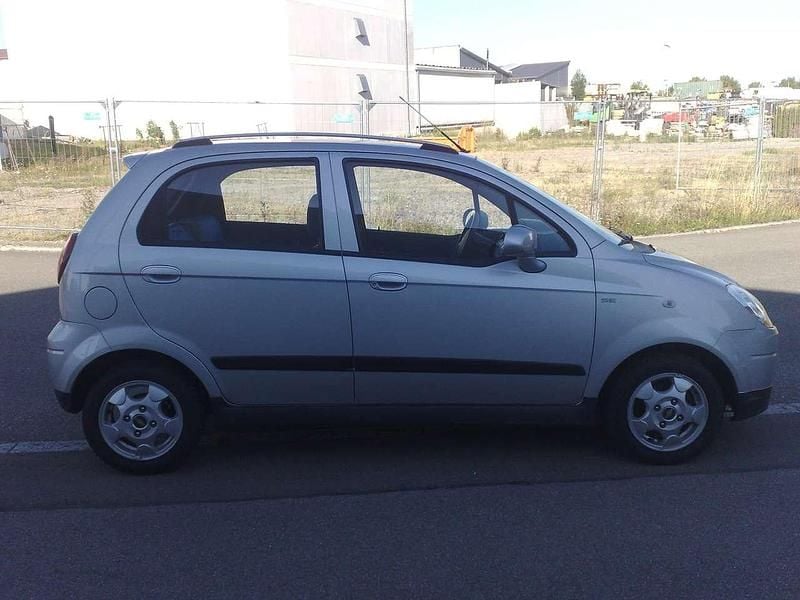 Gebraucht Chevrolet Matiz 52 PS (38 kW) 2010 Grau Kleinwagen