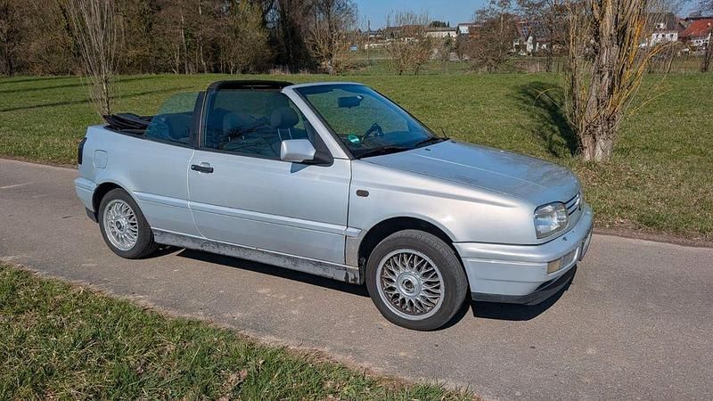 Gebraucht VW Golf Cabriolet 101 PS (74 kW) 1997 Silber Cabrio