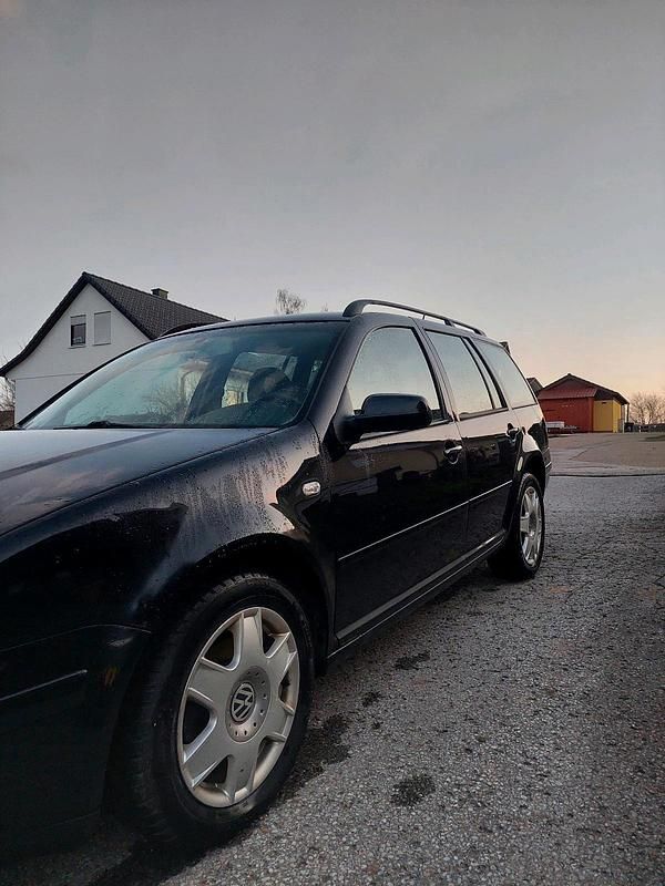 Gebraucht VW Bora 115 PS (84 kW) 2001 Schwarz Kombi