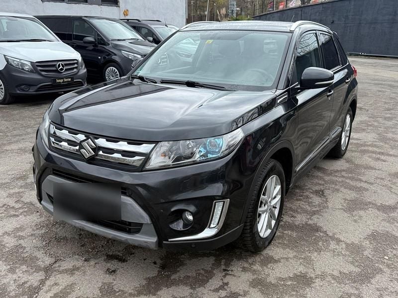 Gebraucht Suzuki Vitara Comfort+ 120 PS (88 kW) 2017 Schwarz SUV