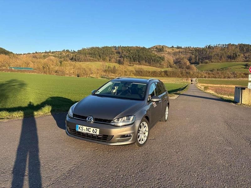 Gebraucht VW Golf VII Highline 140 PS (102 kW) 2014 Grau Kombi