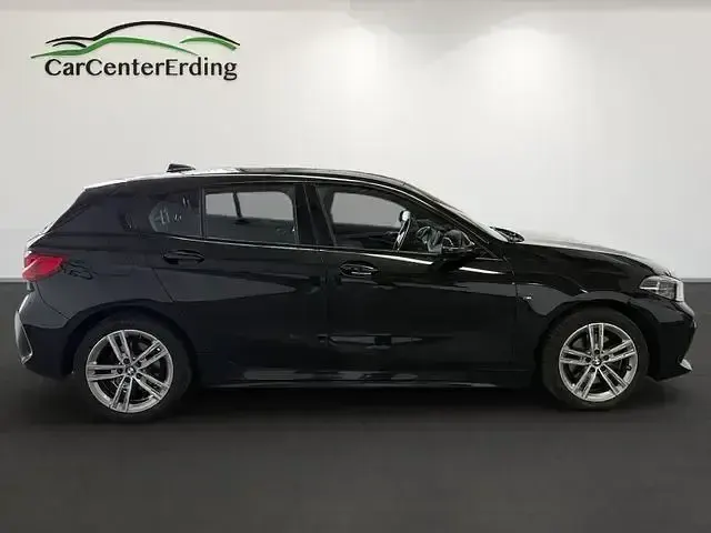 Gebraucht BMW 118 M Sport 150 PS (110 kW) 2023 Schwarz Kleinwagen