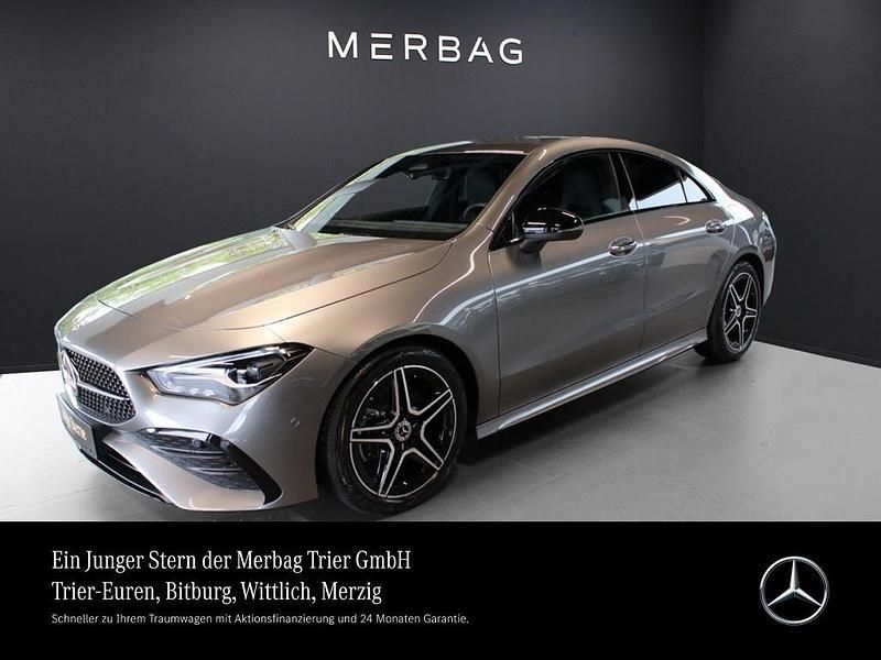Grau Gebraucht 2024 Mercedes CLA200 Premium Limousine | 36.760 € (Fairer Preis) - Bild 1/4