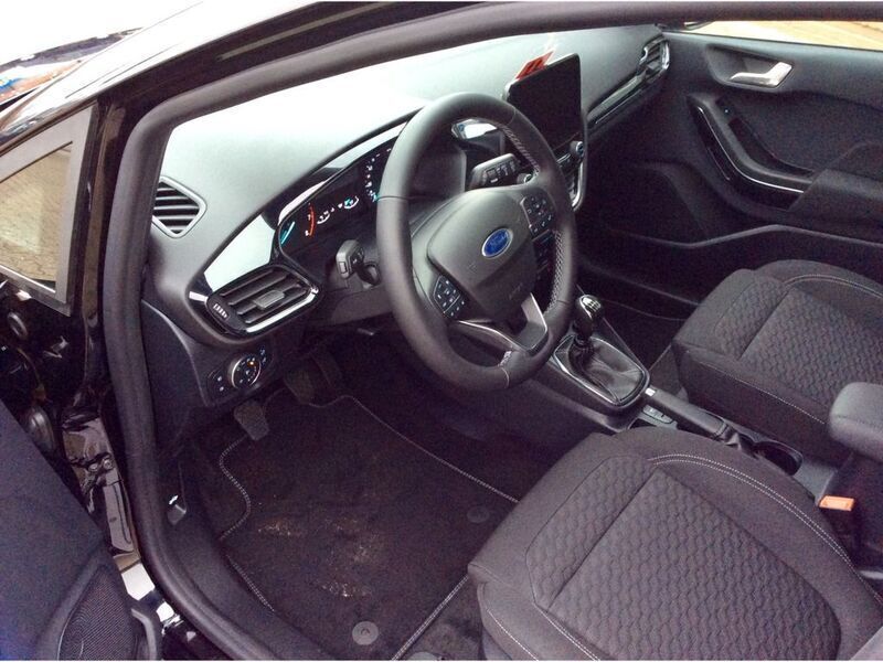 Gebraucht Ford Fiesta Titanium 125 PS (91 kW) 2023 Schwarz Kleinwagen