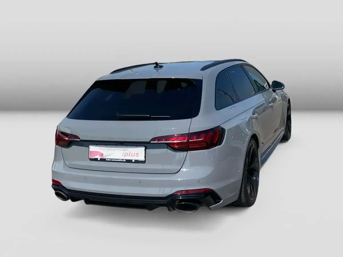 Gebraucht Audi RS4 Comfort 450 PS (330 kW) 2023 Nardograu Kombi