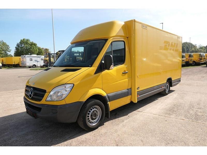 Gelb Gebraucht 2011 Mercedes Sprinter Van | 11.067 € (Guter Preis) - Bild 1/3