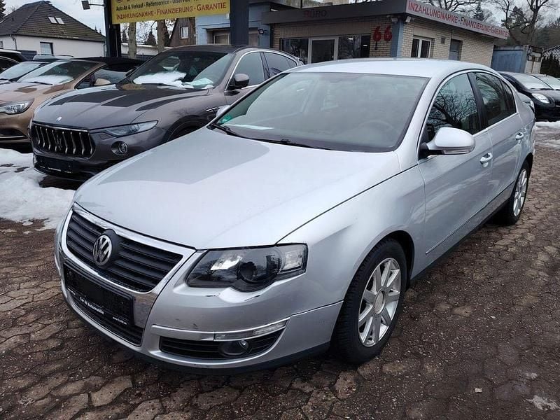 Silber Gebraucht 2006 VW Passat Comfortline Limousine | 2.890 € (Superpreis) - Bild 1/4
