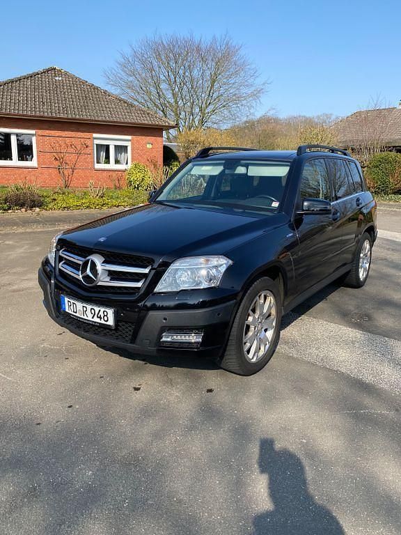 Schwarz Gebraucht 2011 Mercedes GLK220 SUV | 12.500 € (Superpreis) - Bild 1/4