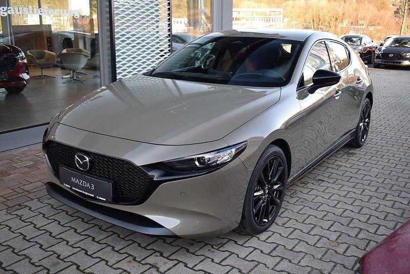 Neu Mazda 3 Nagisa 140 PS (102 kW) 2025 Braun Limousine