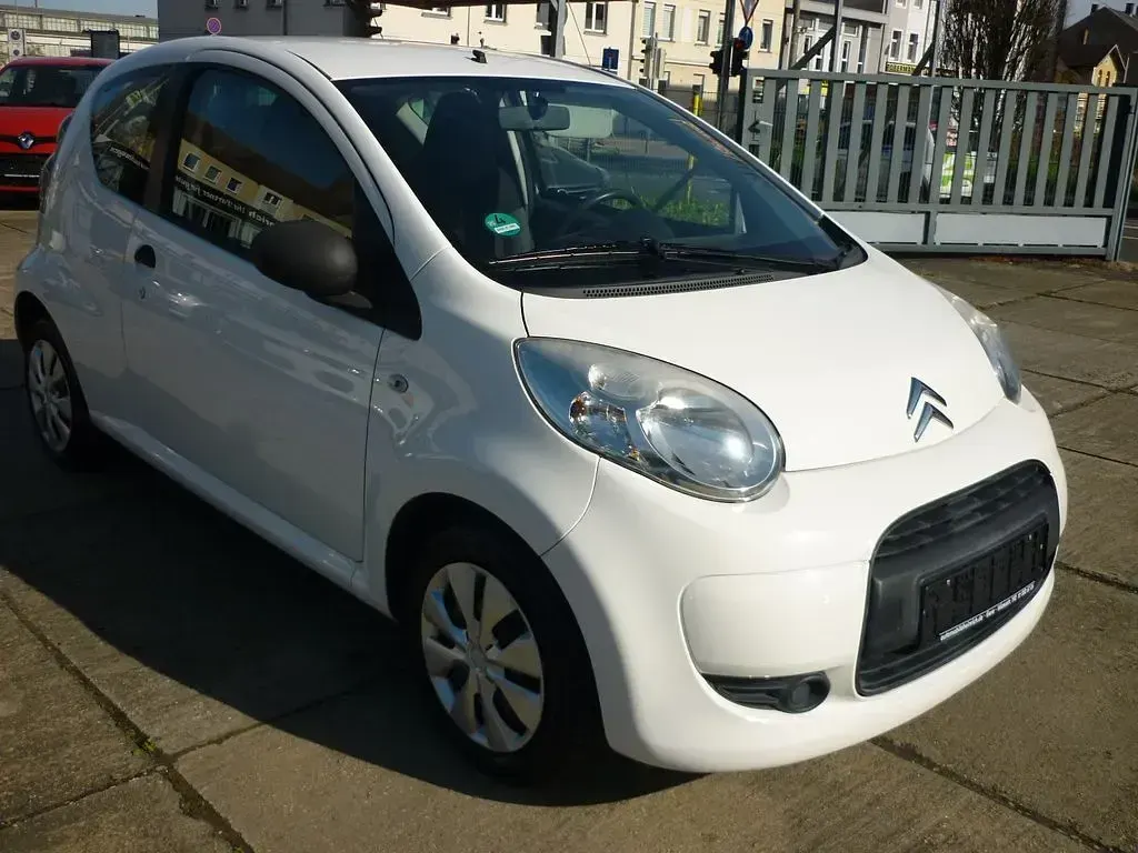 Gebraucht Citroën C1 Style 68 PS (50 kW) 2010 Weiß Kleinwagen