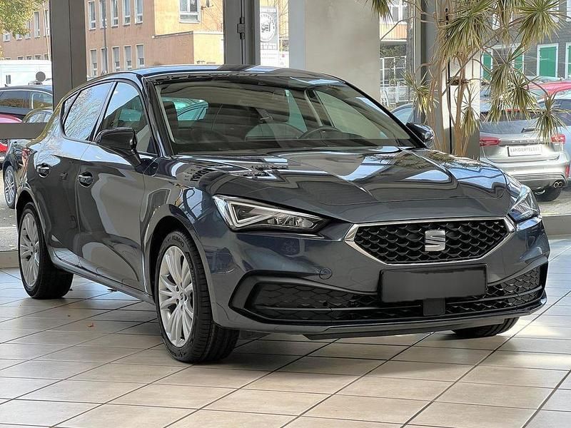 Grau metallic Gebraucht 2020 Seat Leon | 20.540 € (Fairer Preis) - Bild 1/4