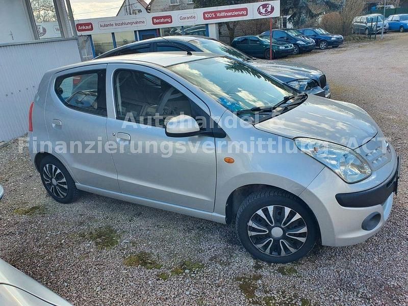 Gebraucht Nissan Pixo 68 PS (50 kW) 2011 Grau Kleinwagen