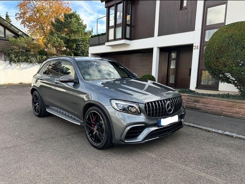 Grau Gebraucht 2019 Mercedes GLC63 AMG AMG SUV | 54.400 € (Superpreis) - Bild 1/4