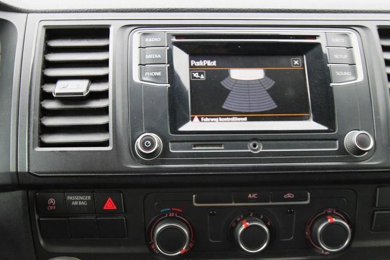 Gebraucht VW Transporter 84 PS (61 kW) 2015 Candyweiß Van