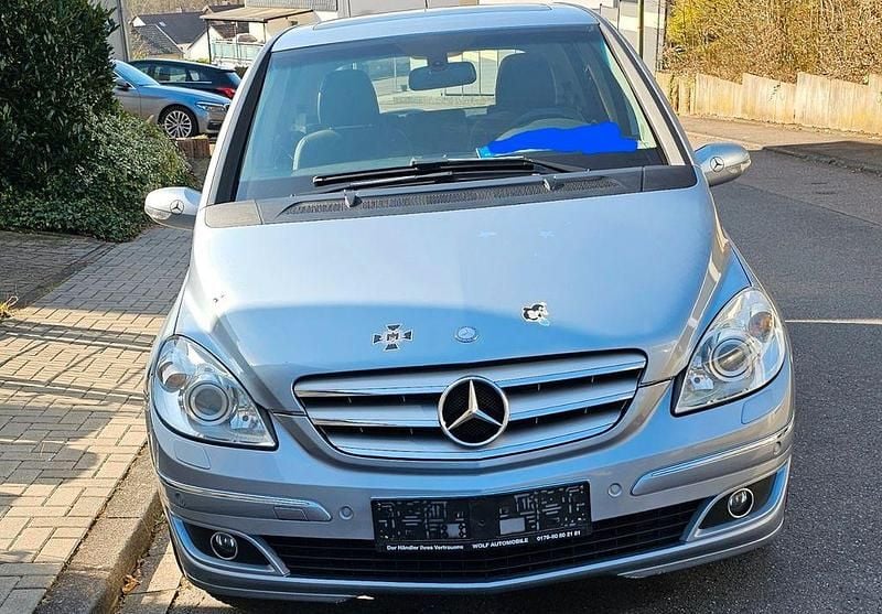 Gebraucht 2008 Mercedes B200 Edition Van / Kleinbus | 3.200 € (Guter Preis) - Bild 1/2