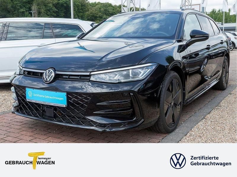 Schwarz Gebraucht 2024 VW Passat R-line Kombi | 44.970 € (Fairer Preis) - Bild 1/4