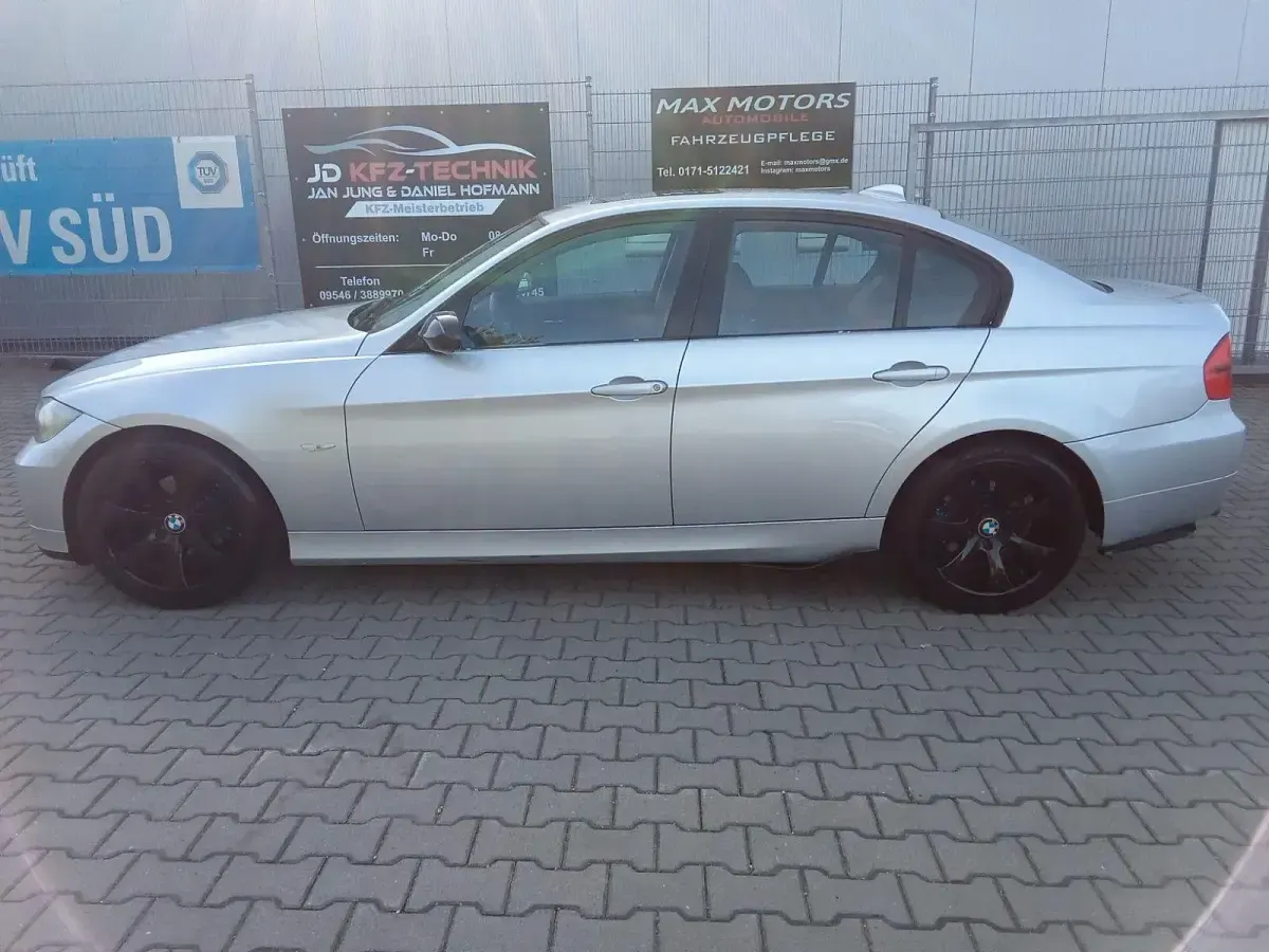 Gebraucht BMW 325 Performance 218 PS (160 kW) 2005 Silber Limousine