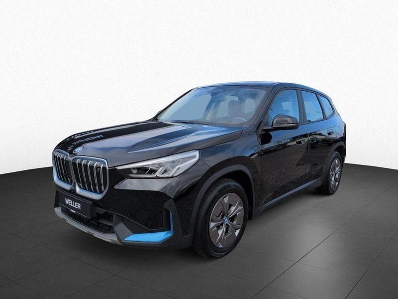 Gebraucht BMW iX1 Performance 225 kW (306 PS) 2023 Schwarz ii (schwarz) SUV